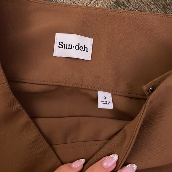 Aritzia Sunday Best Wendy Skirt NWOT - Picture 2 of 4